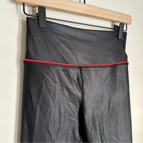 ZYIA black and red shiny legging - Picture 2 of 5